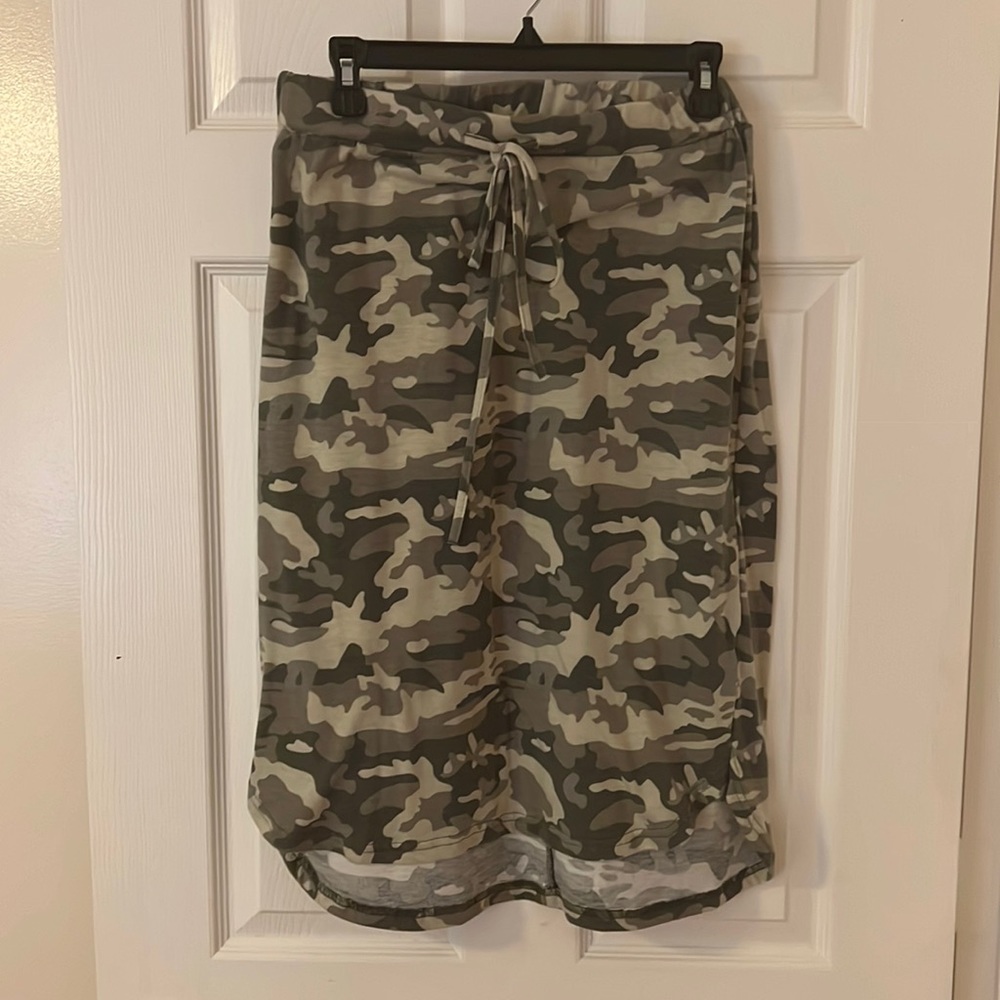 Skirt. Camouflage XL